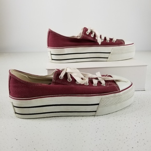 Nana Burgandy/Maroon White Canvas - Picture 1 of 9